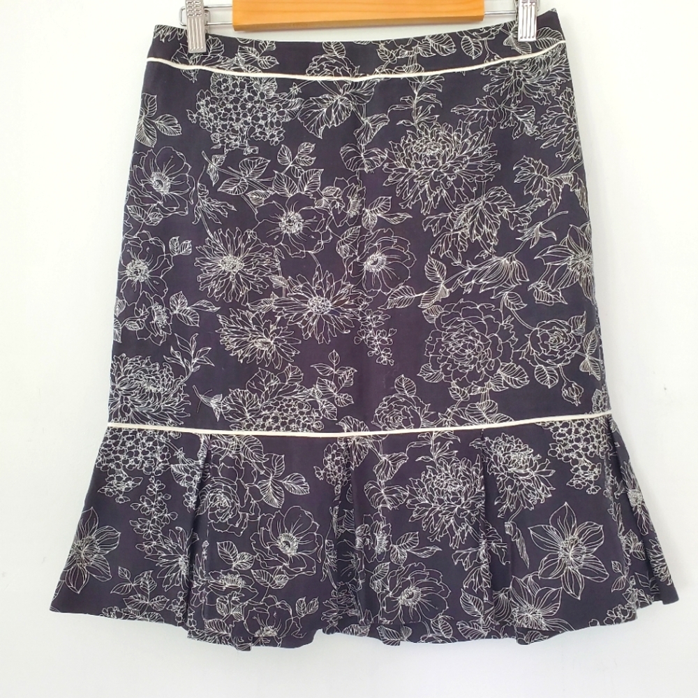 LOFT 6 100% Linen Black Cream Floral Skirt Side Zip Pleated Hem Office Casual
